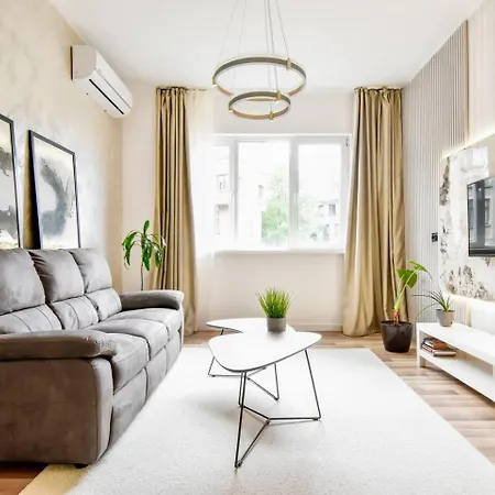 Bright 2-bdr - Near Metro & Dining Sofia