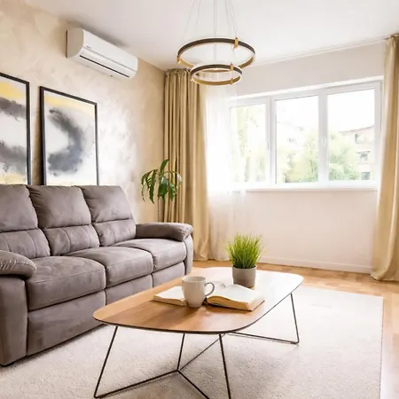 Chic Designer 2 Bdr Near Metro&dining *