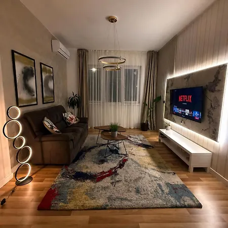 Lejlighed Chic Designer 2 Bdr Near Metro&dining Sofia