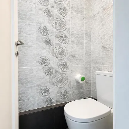 Chic Designer 2 Bdr Near Metro&dining