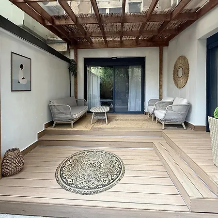 Chic Designer 2 Bdr Near Metro&dining * Sofie