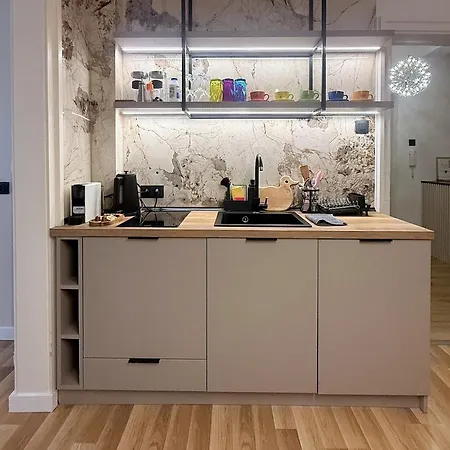 Chic Designer 2 Bdr Near Metro&dining *