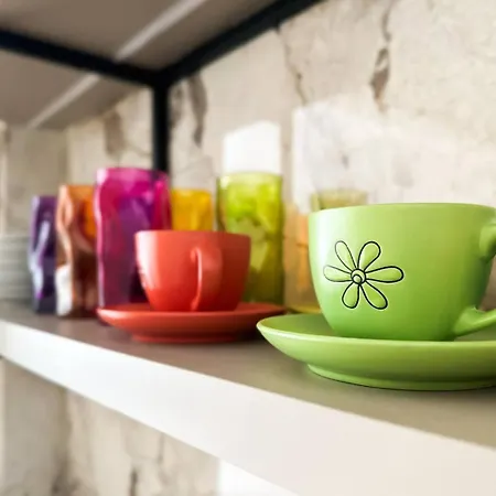 Bright 2-bdr - Near Metro & Dining דירה *